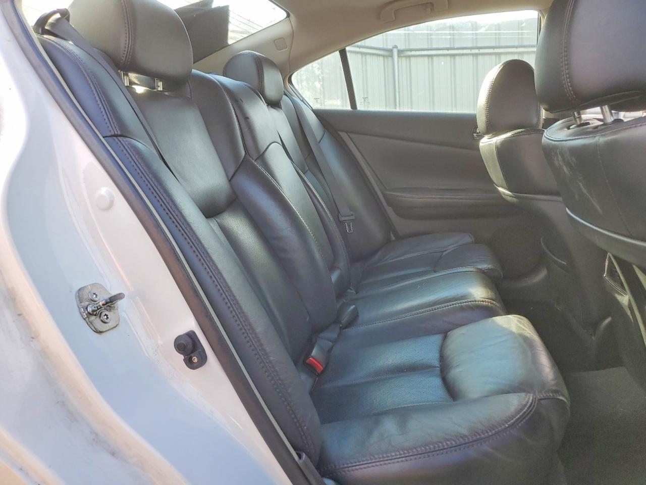 2012 NISSAN Maxima