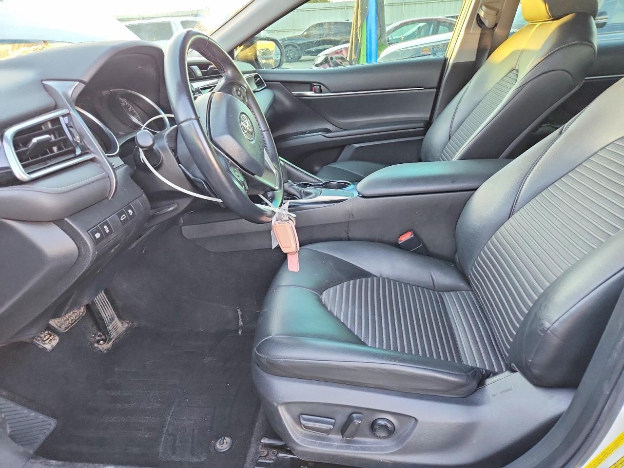 2018 TOYOTA CAMRY