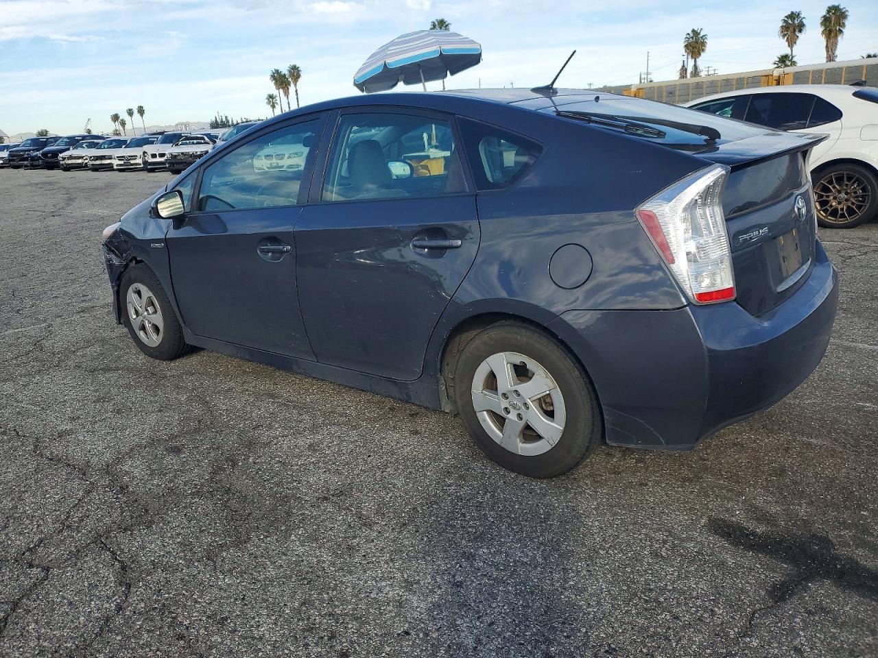 2011 TOYOTA PRIUS