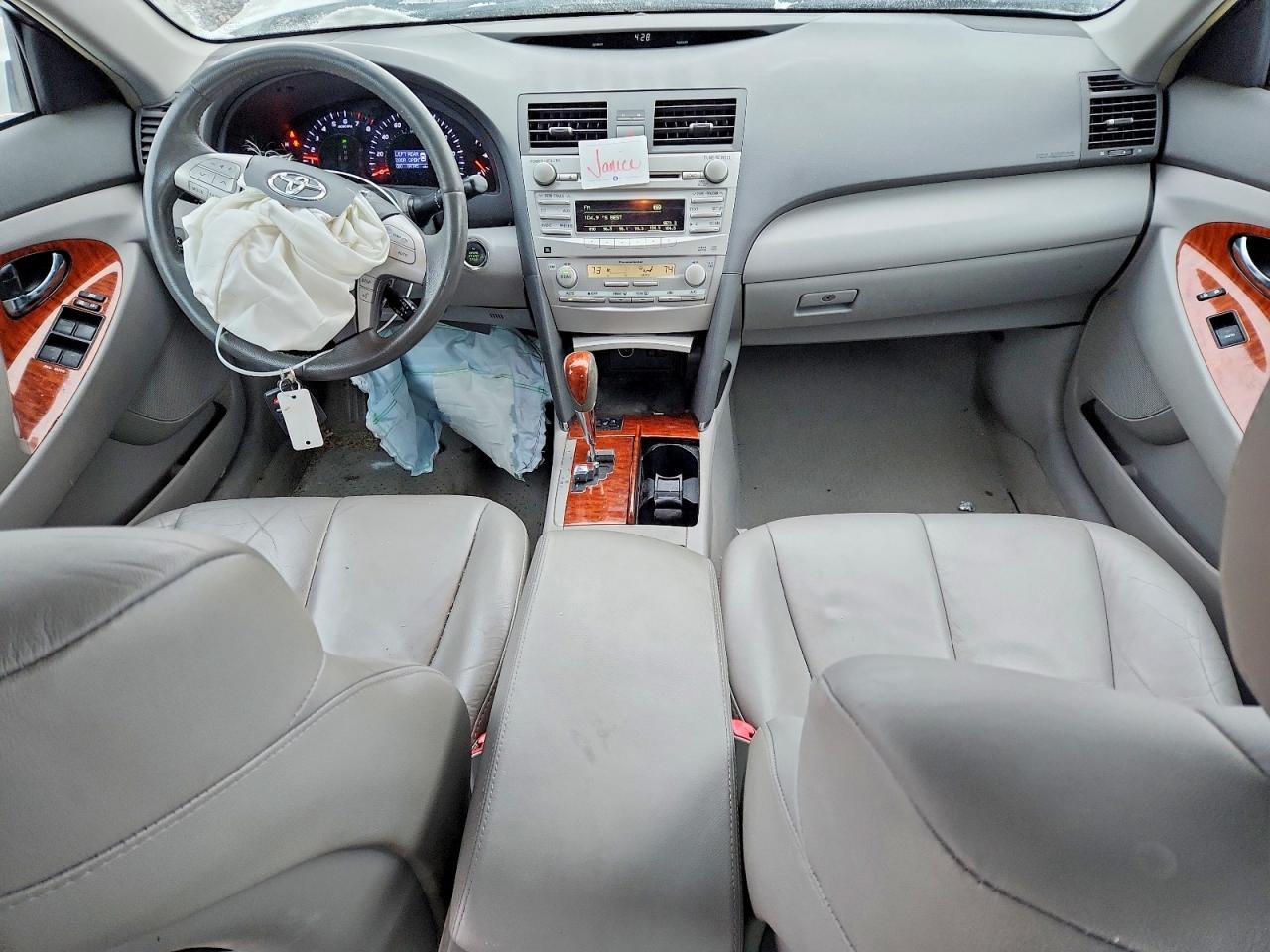 2011 TOYOTA CAMRY