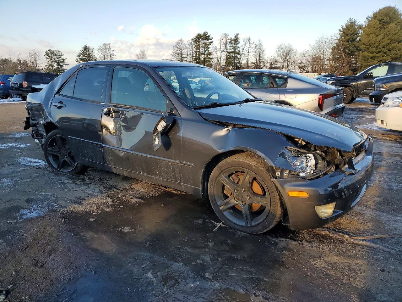 2001 LEXUS IS 300