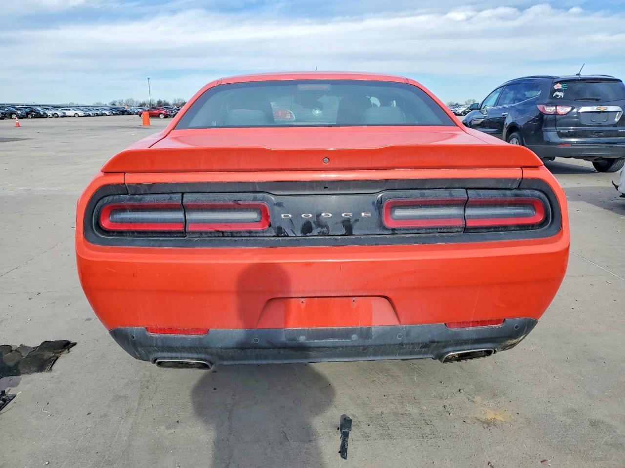 2016 DODGE Challenger