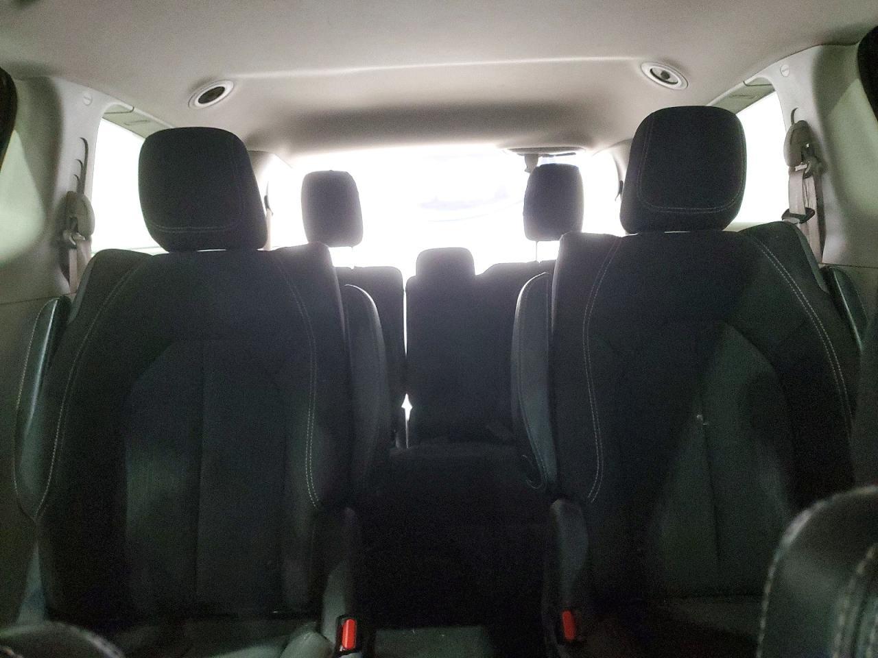 2020 CHRYSLER Voyager
