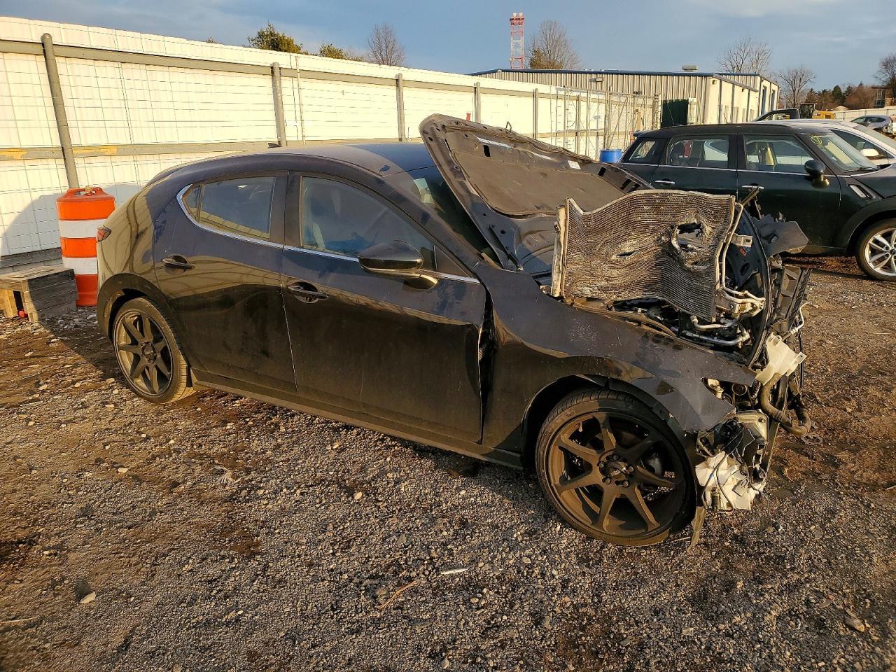 2019 MAZDA 3