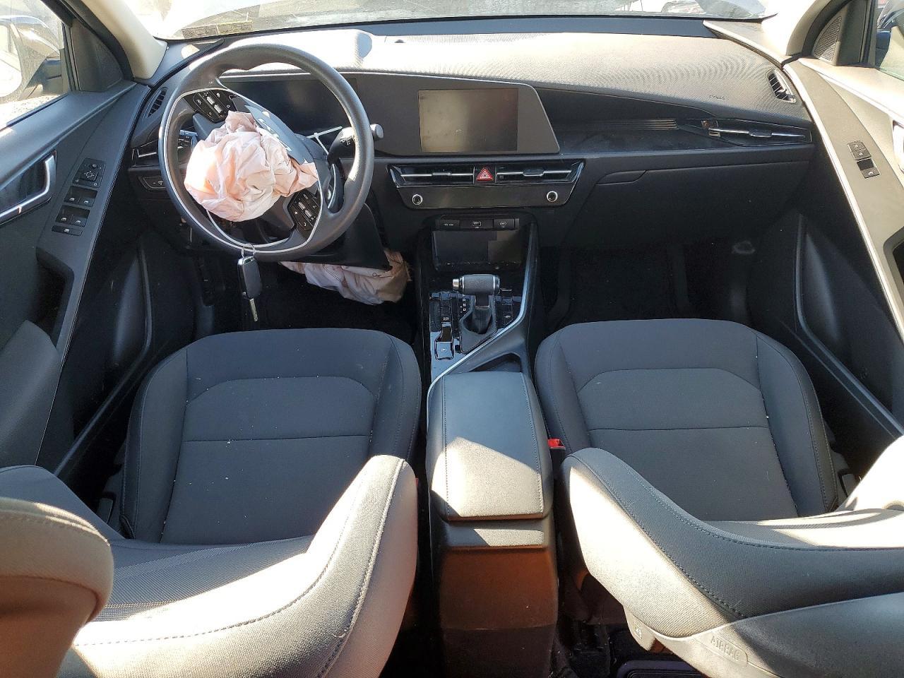 2023 KIA Niro