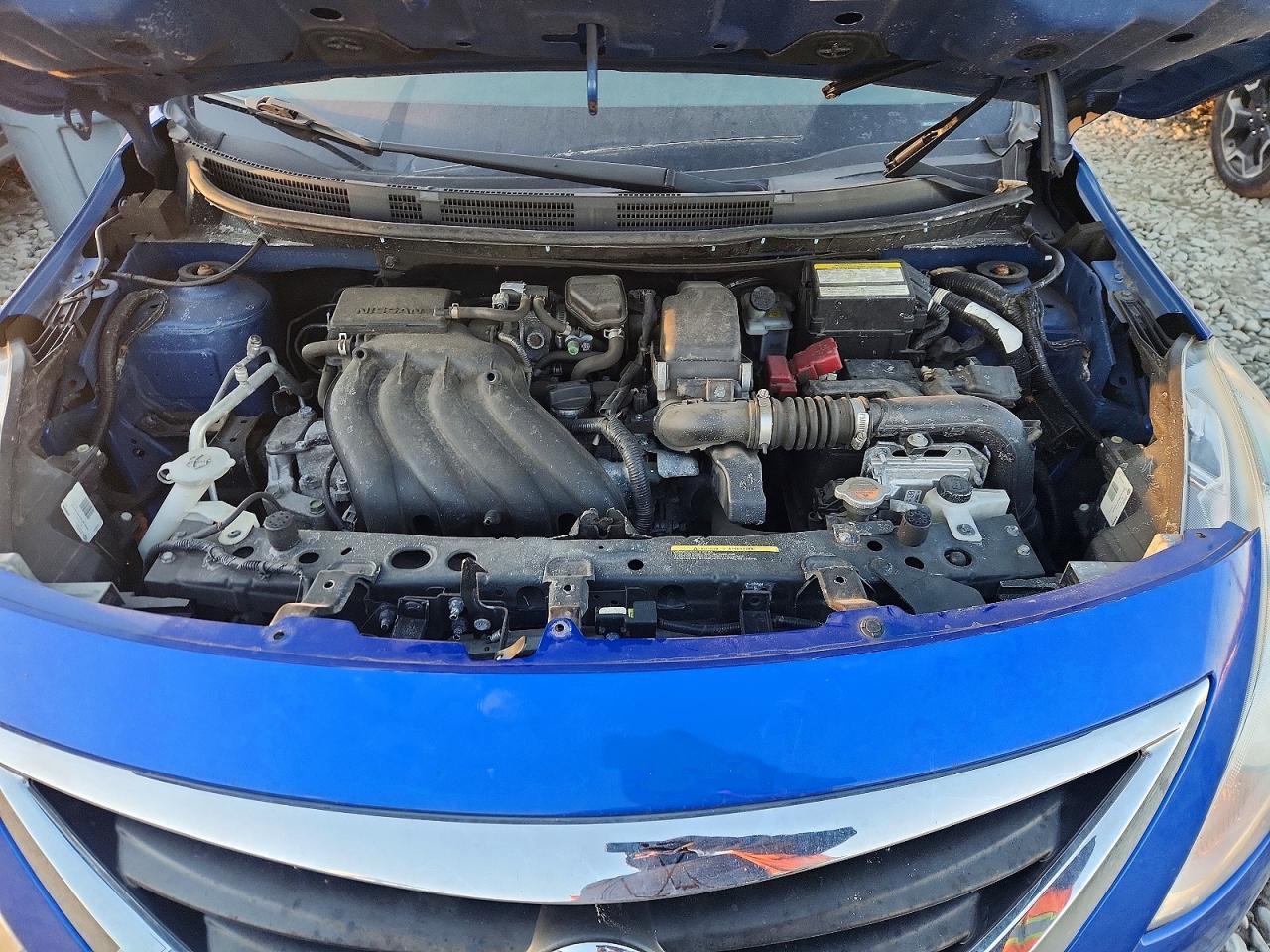 2015 NISSAN VERSA