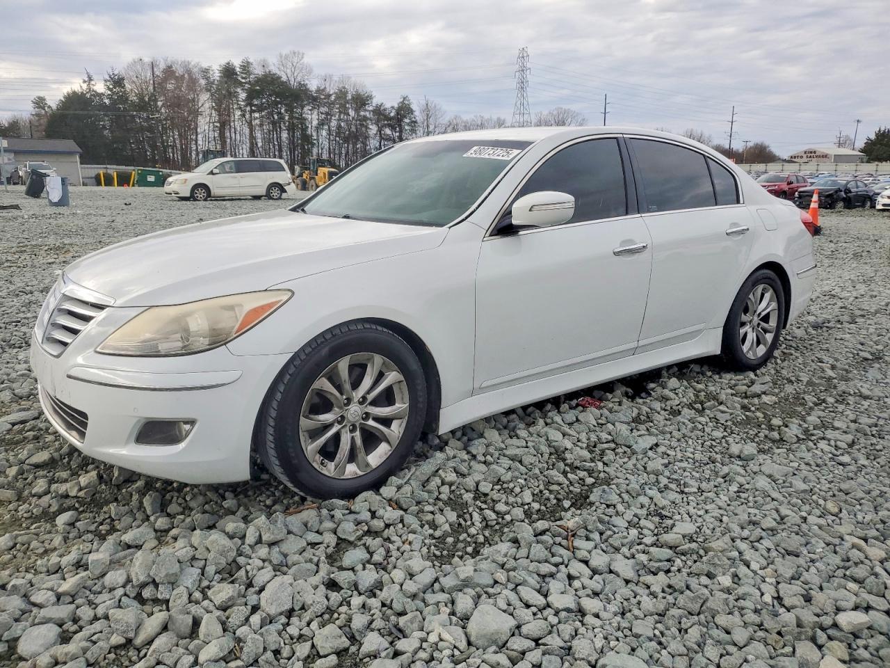 2013 HYUNDAI GENESIS