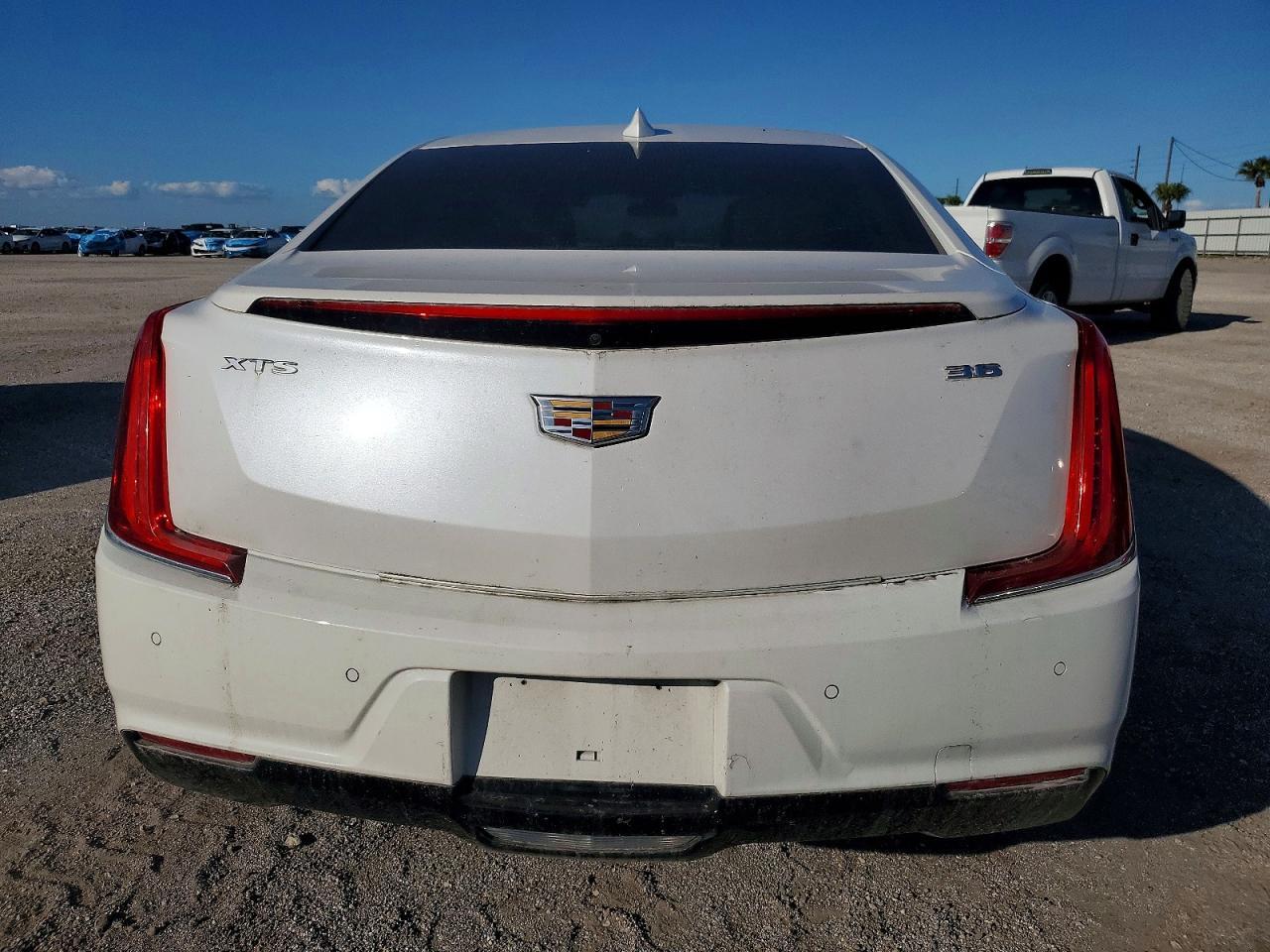 2018 CADILLAC XTS