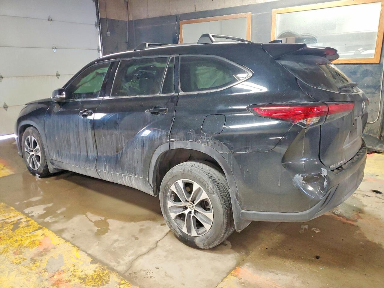 2021 TOYOTA HIGHLANDER