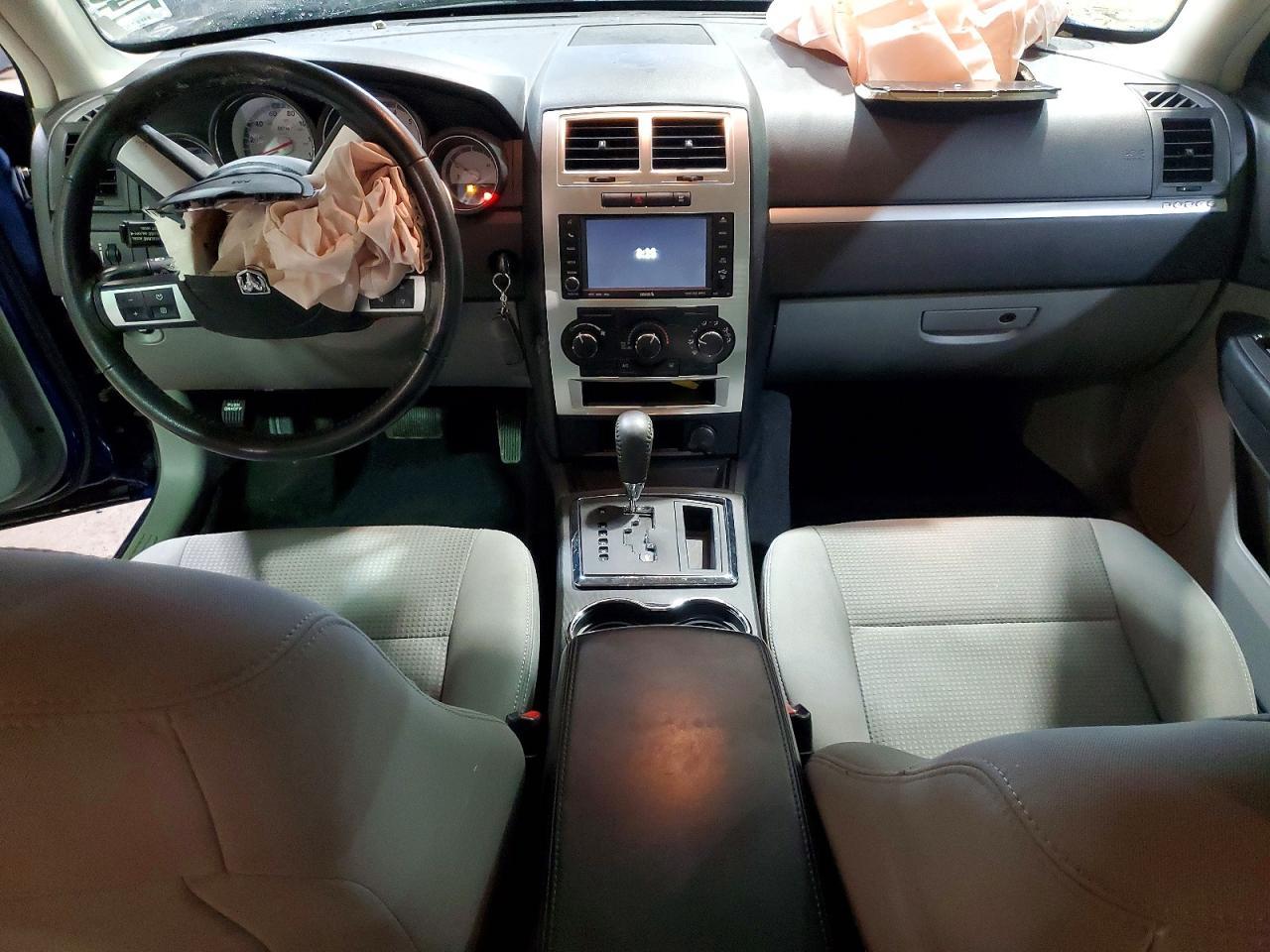 2010 DODGE CHARGER