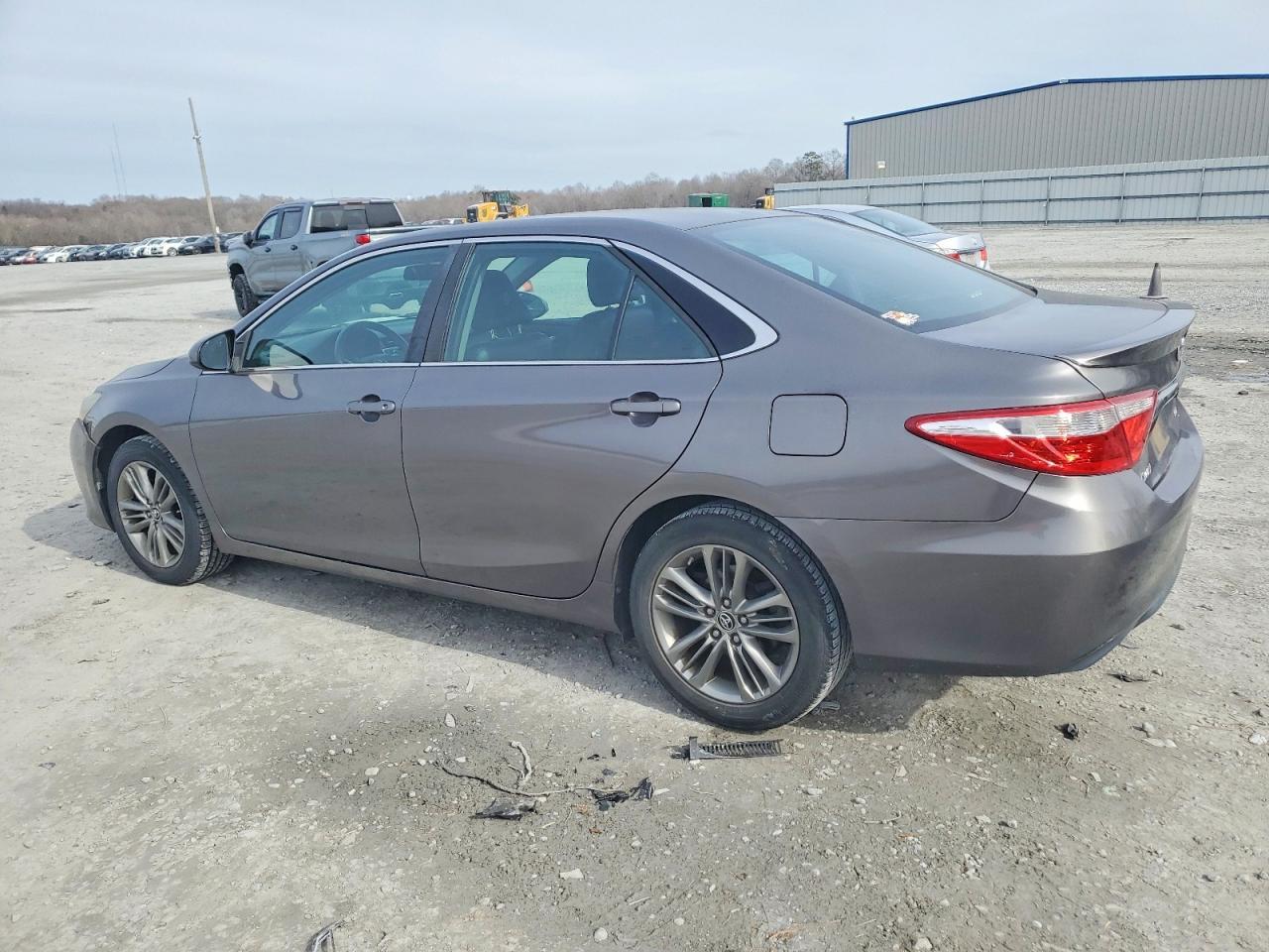 2015 TOYOTA CAMRY