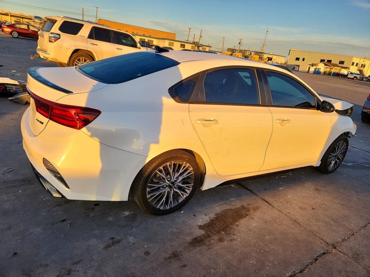 2023 KIA FORTE