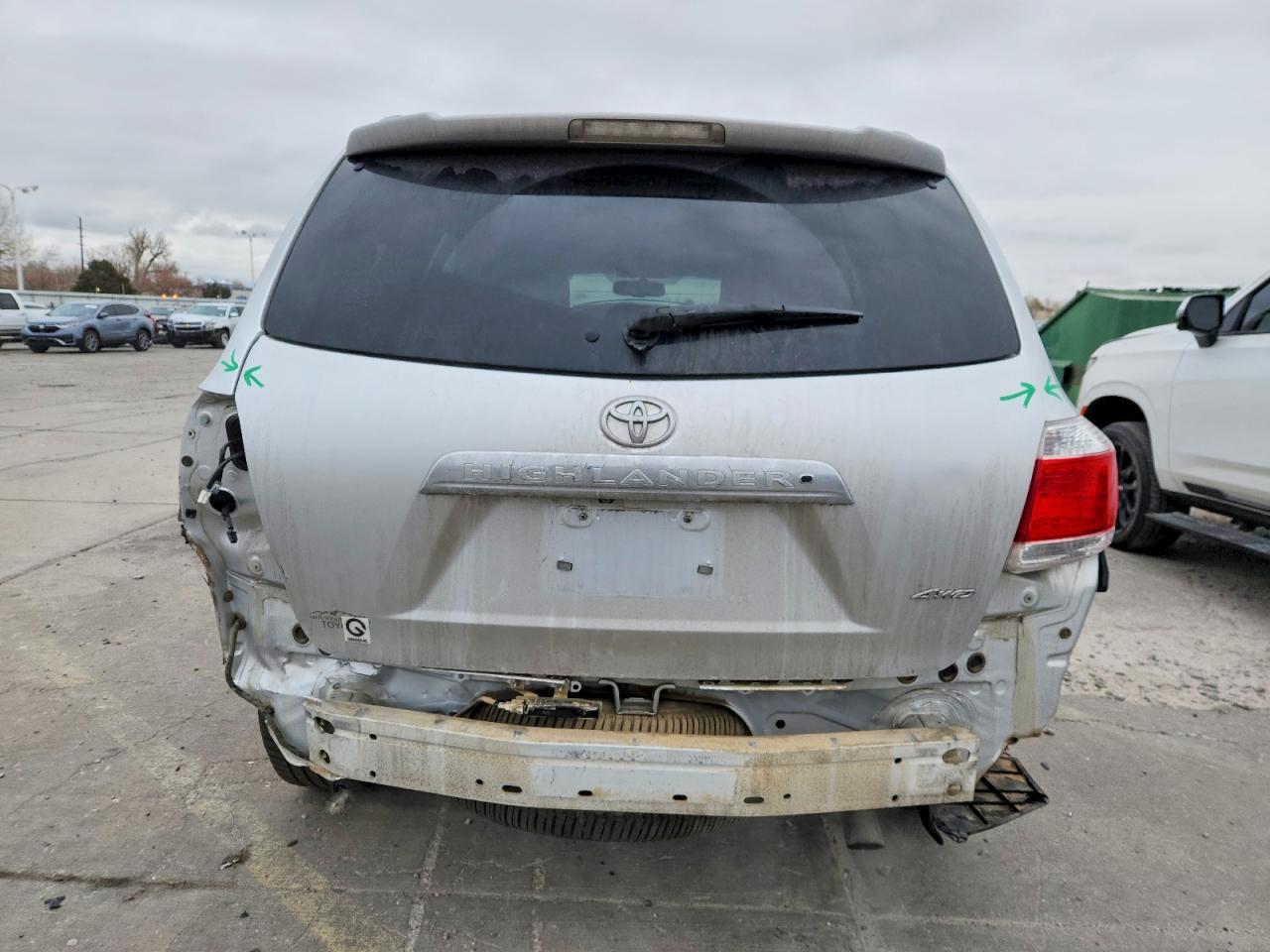 2013 TOYOTA HIGHLANDER