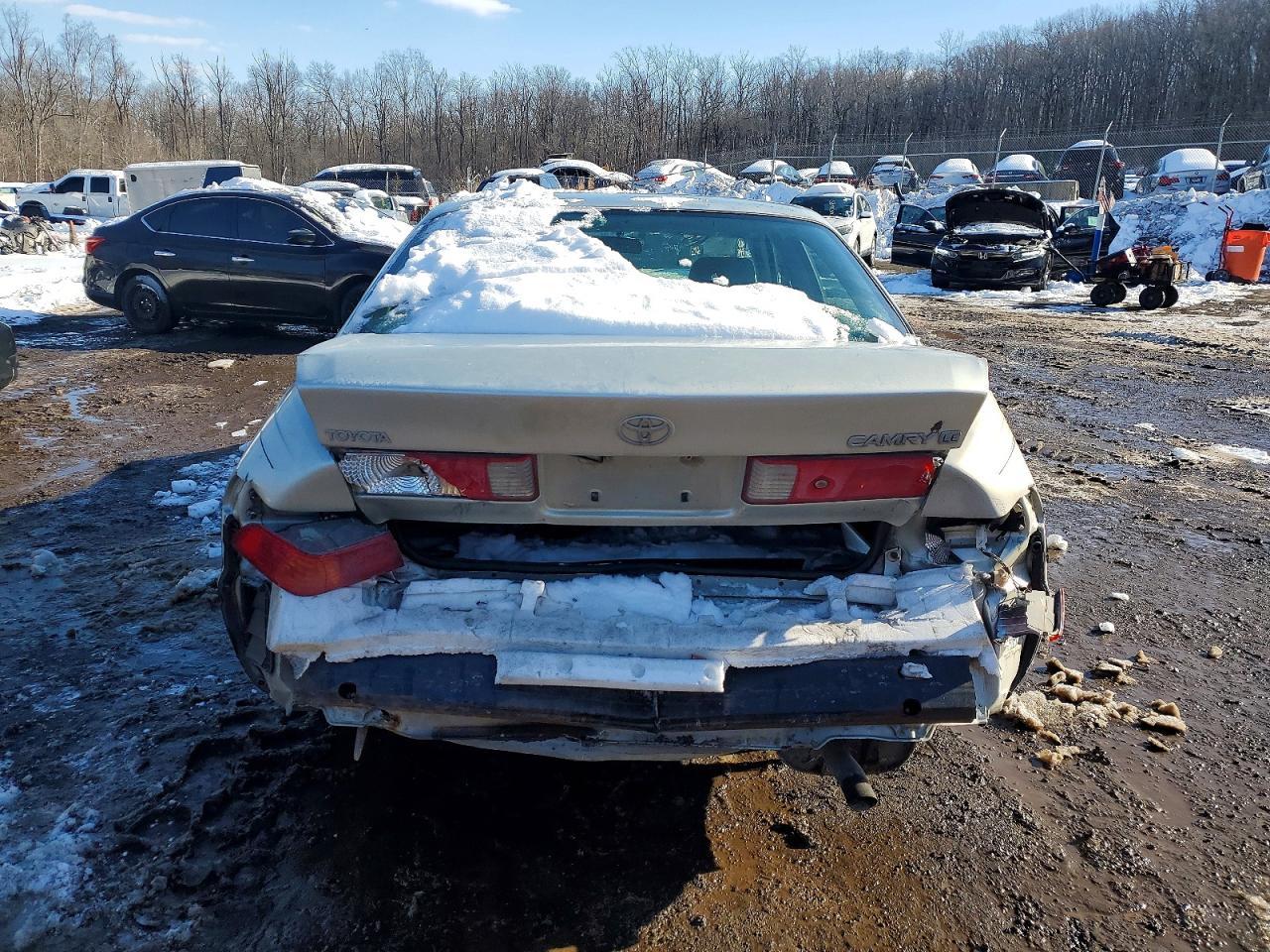 2000 TOYOTA CAMRY