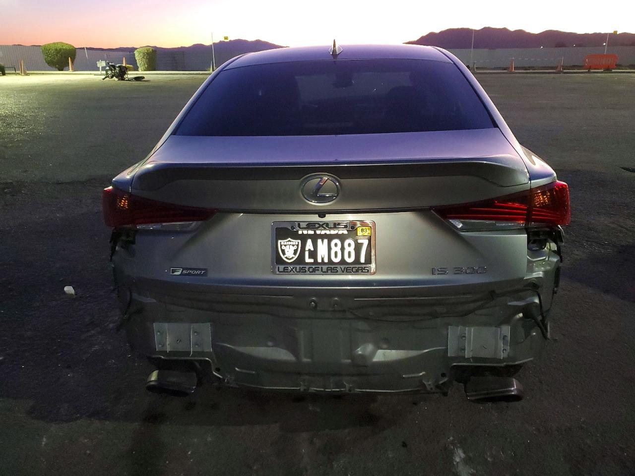 2019 LEXUS IS 300