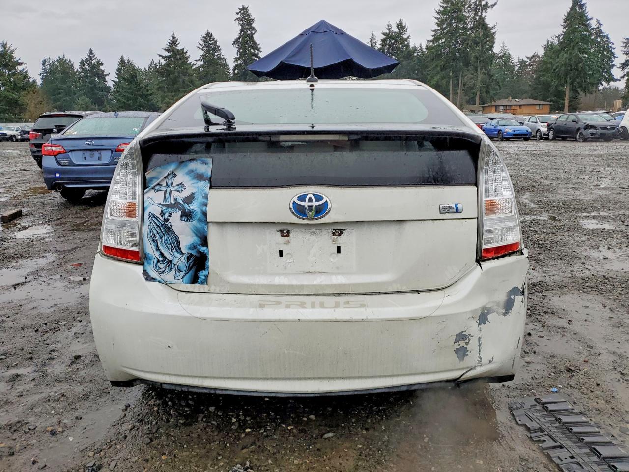 2011 TOYOTA PRIUS