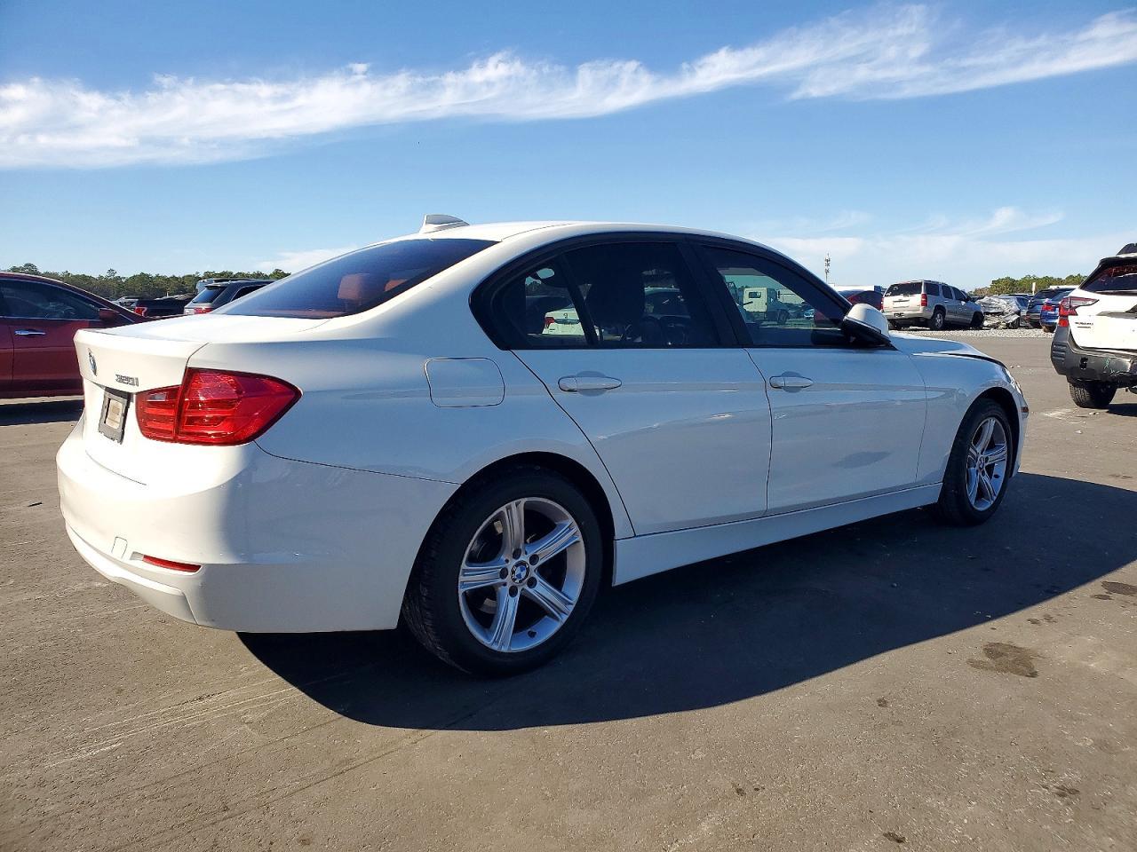 2014 BMW 3 SERIES