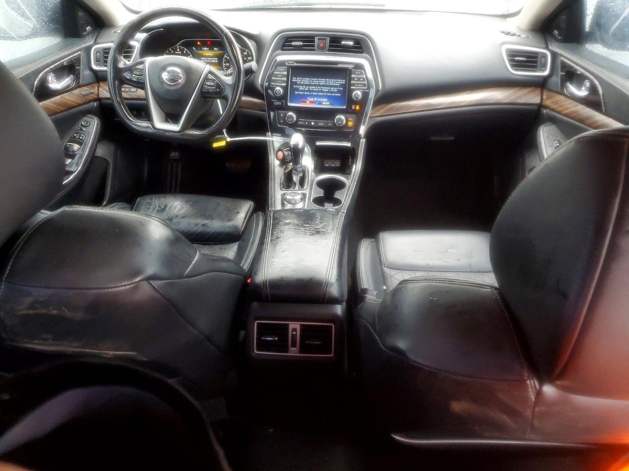 2017 NISSAN Maxima