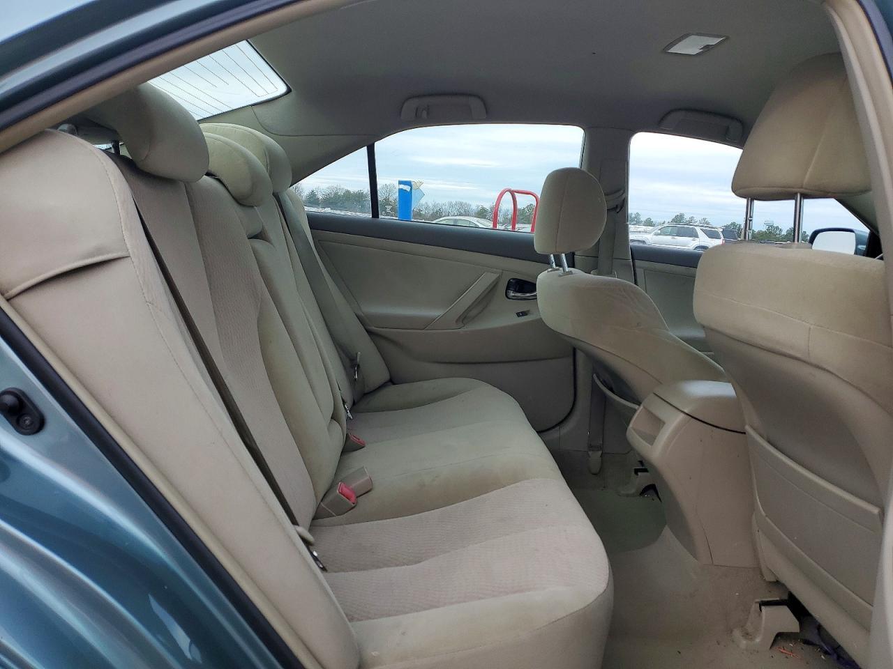2010 TOYOTA CAMRY