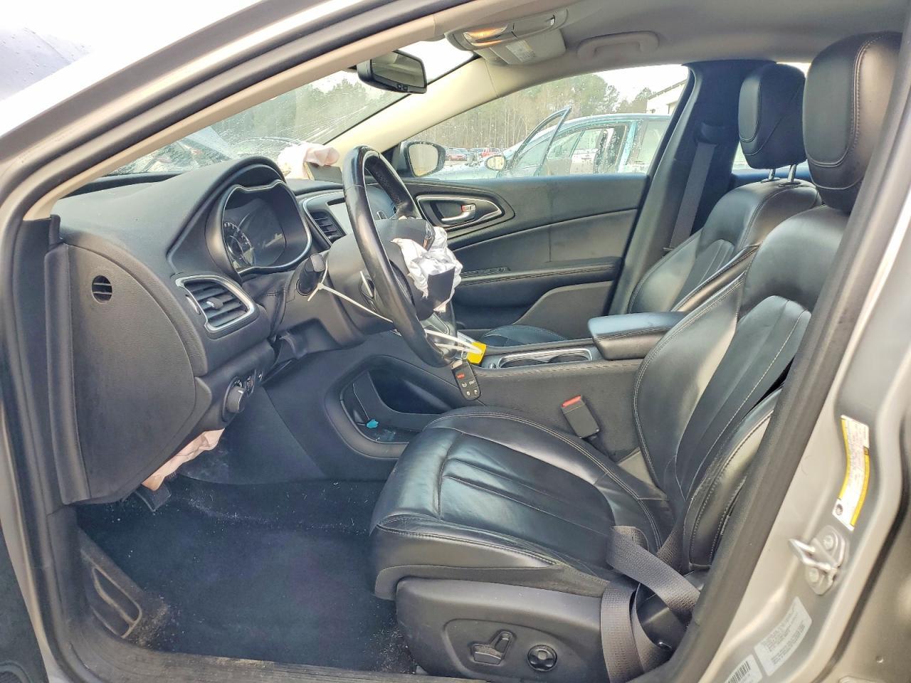 2017 CHRYSLER 200