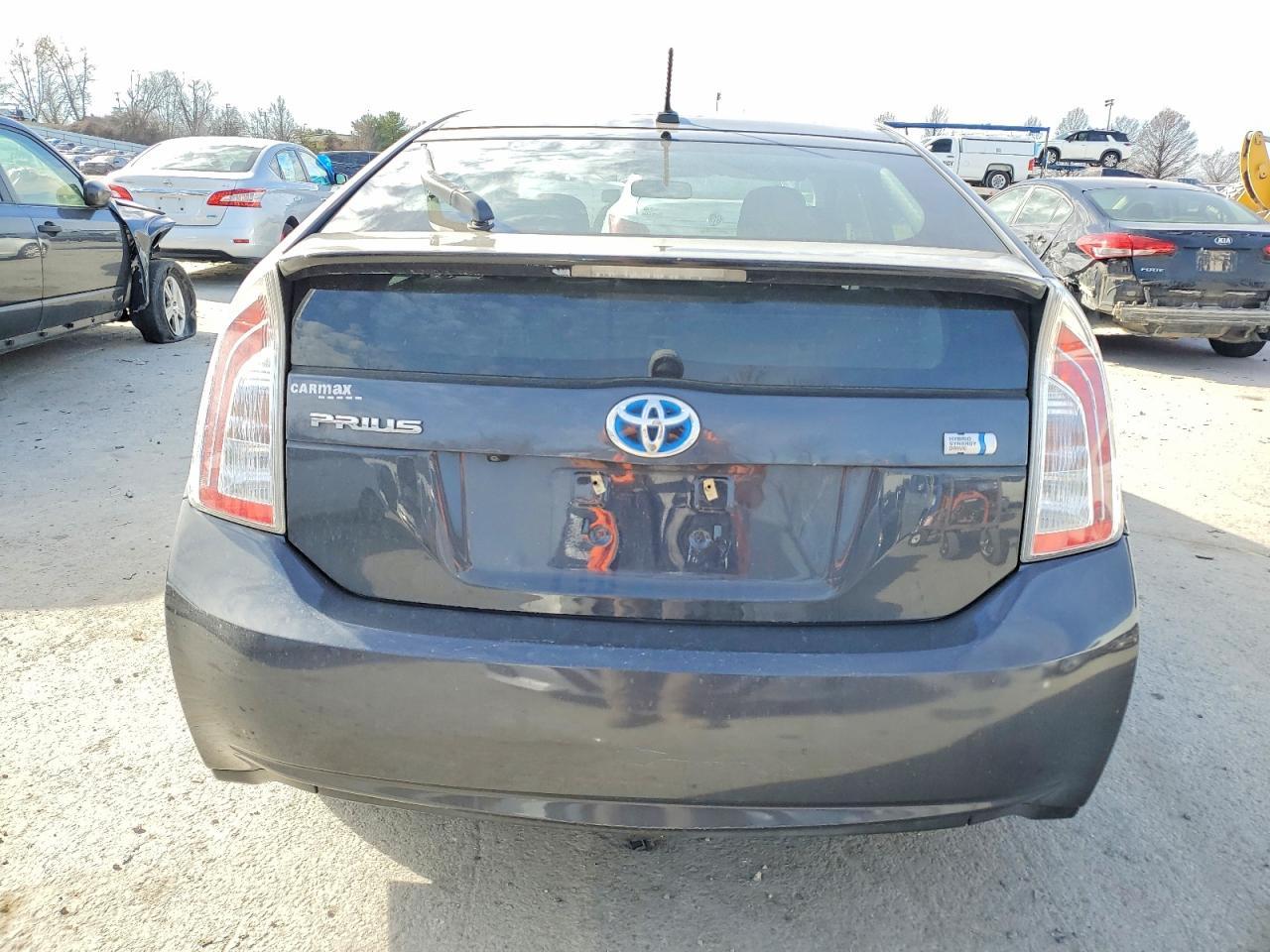 2015 TOYOTA PRIUS