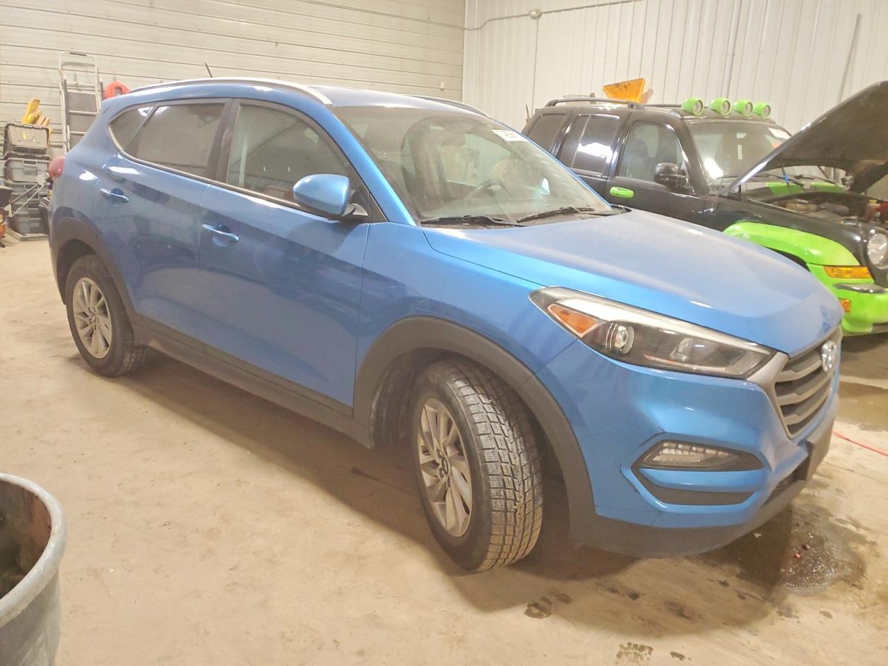 2016 HYUNDAI TUCSON