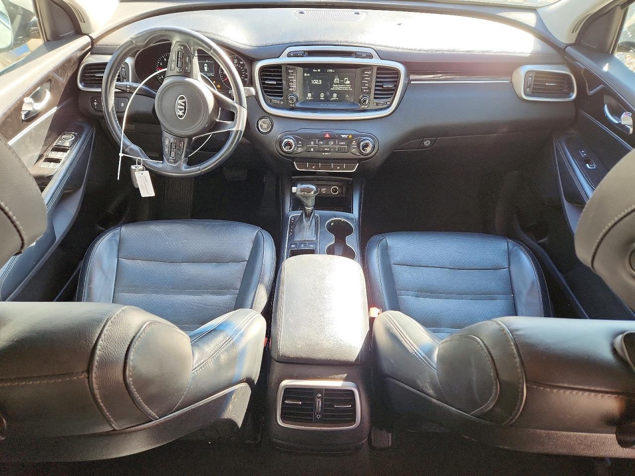 2017 KIA SORENTO