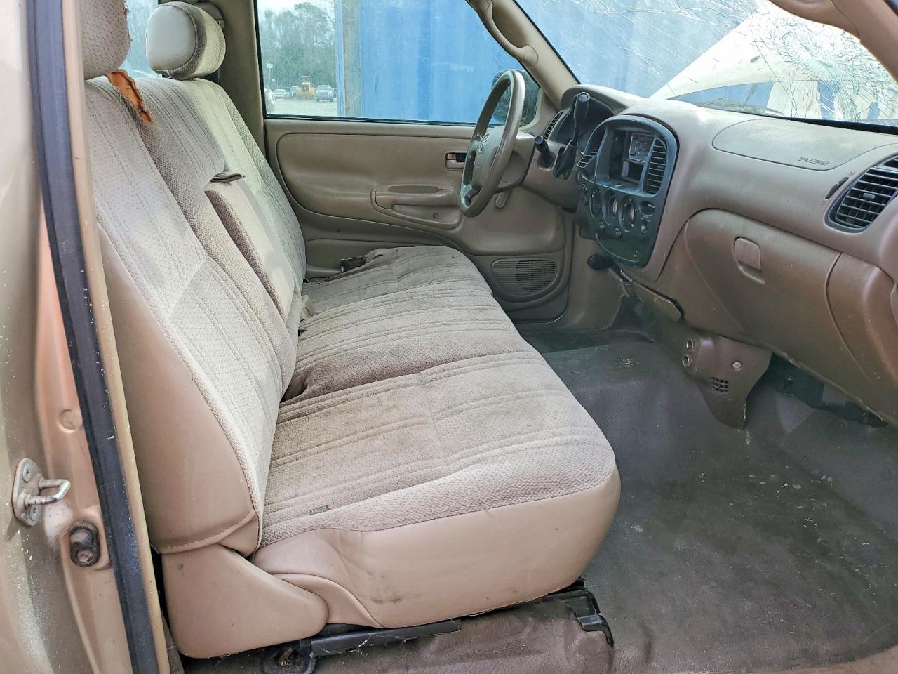 2004 TOYOTA TUNDRA