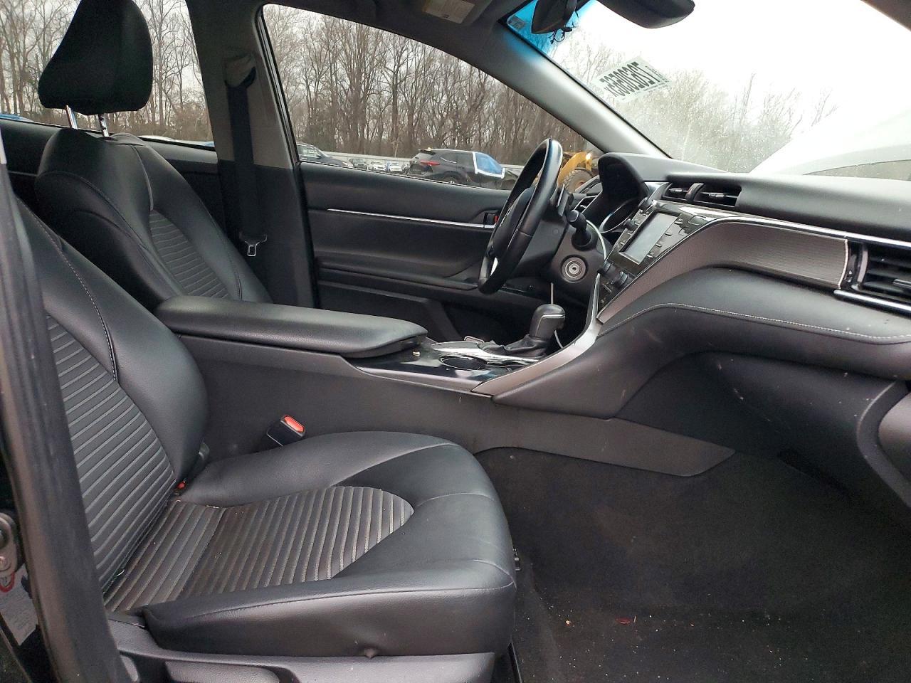 2018 TOYOTA CAMRY