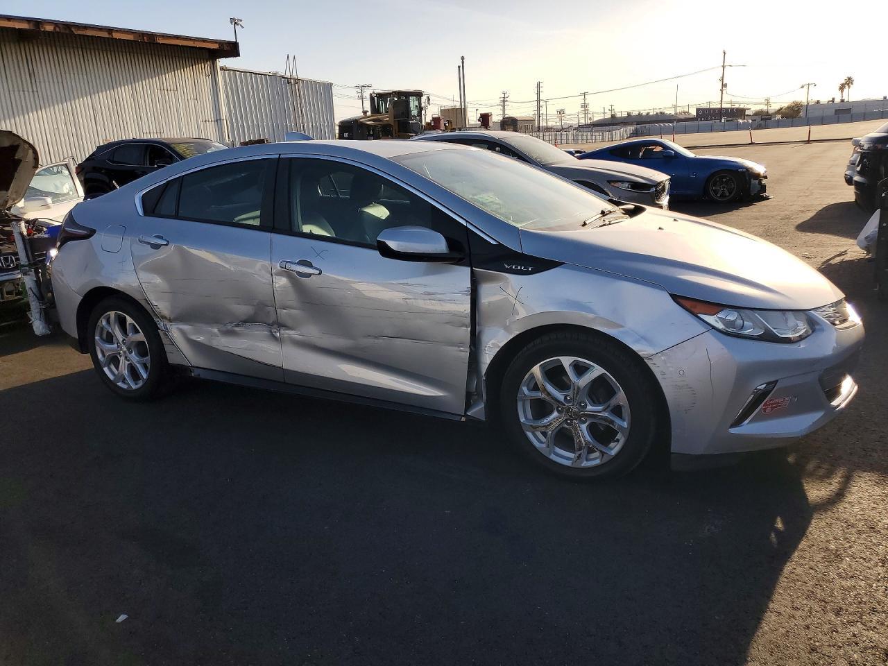 2018 CHEVROLET VOLT