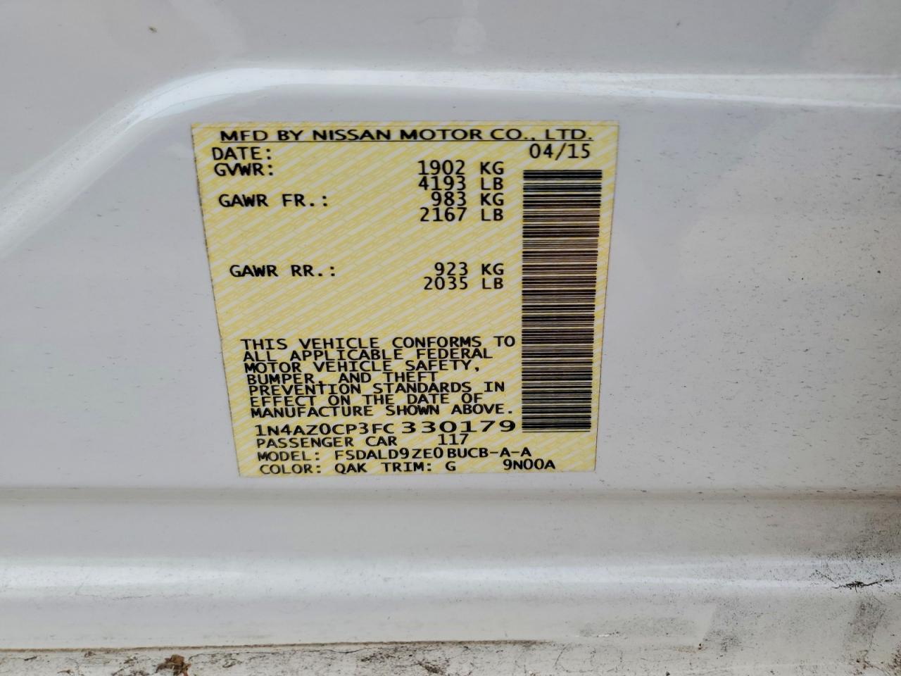 2015 NISSAN LEAF