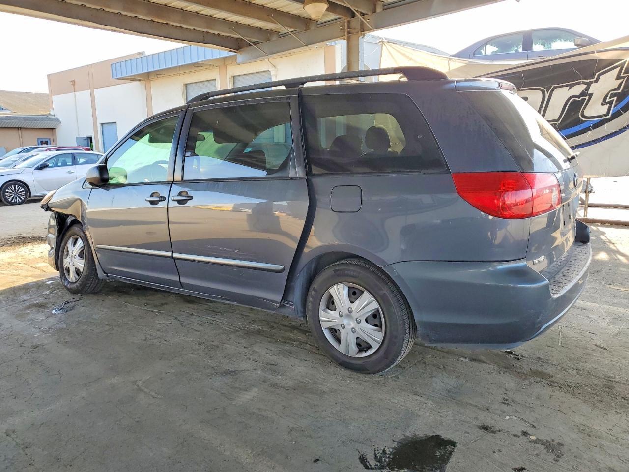 2008 TOYOTA SIENNA