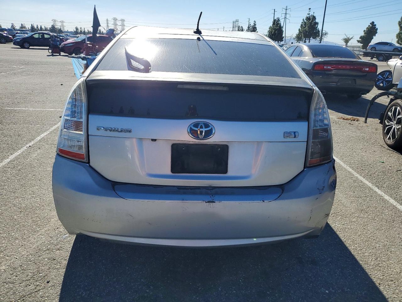 2011 TOYOTA PRIUS