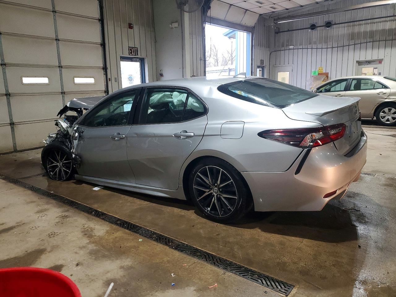 2021 TOYOTA CAMRY