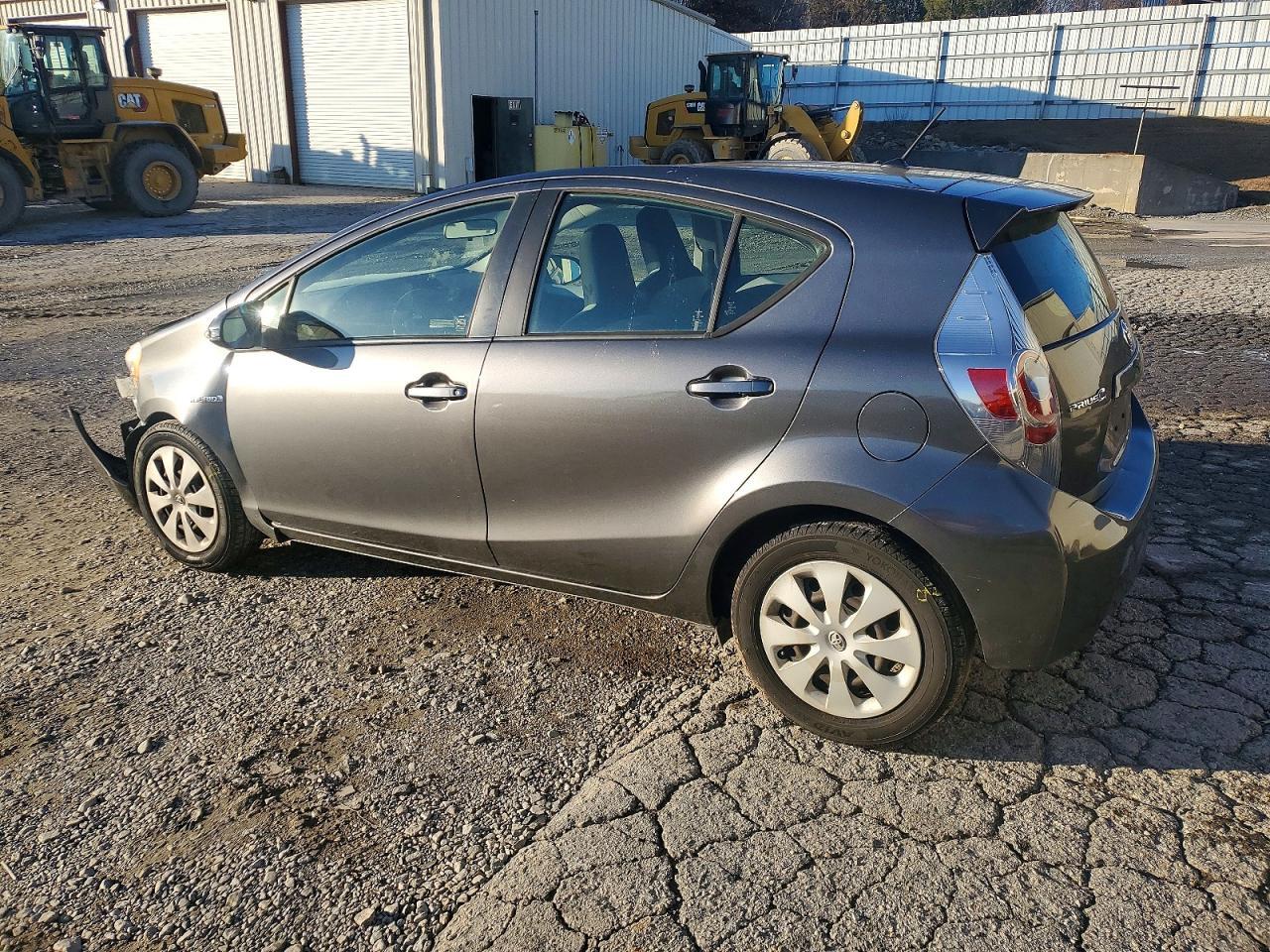 2012 TOYOTA Prius c