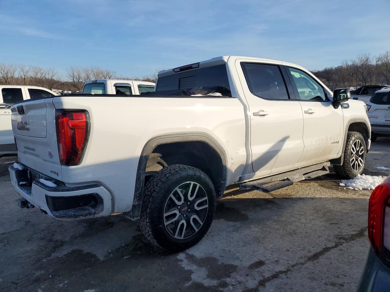 2024 GMC Sierra