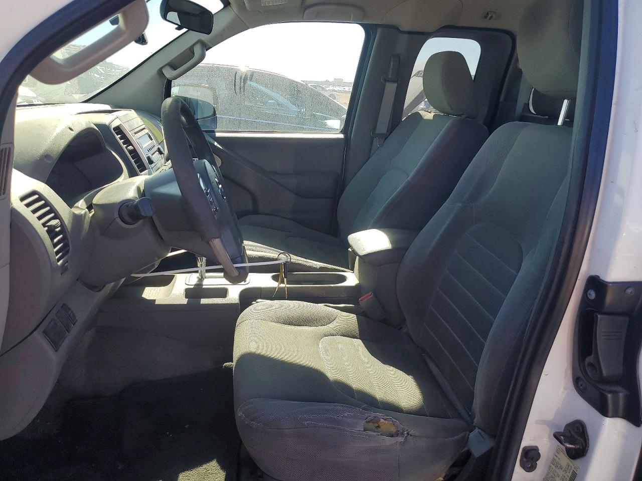 2015 NISSAN Frontier