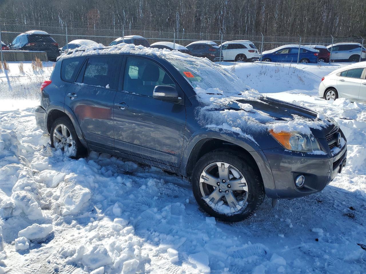 2011 TOYOTA RAV4