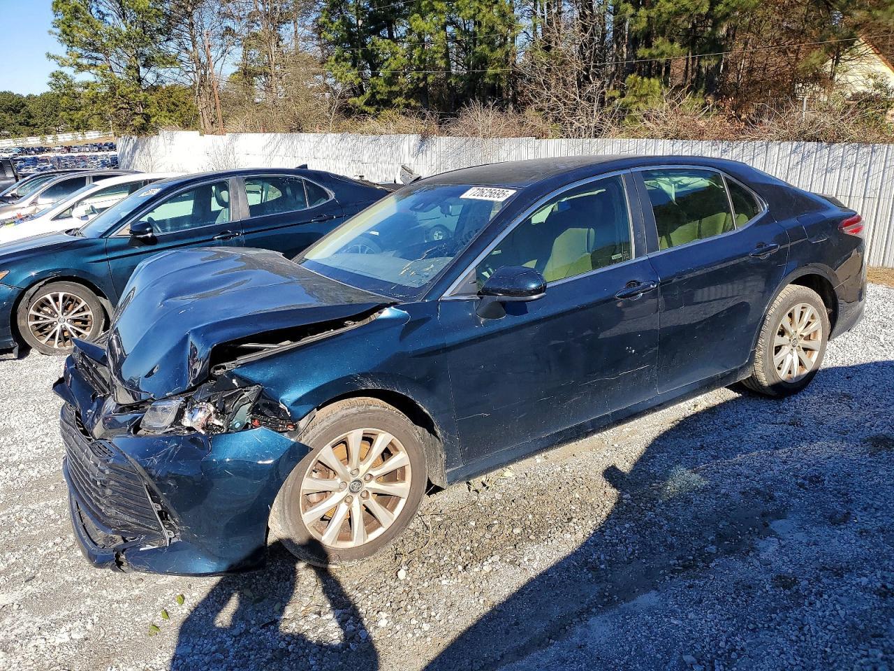 2018 TOYOTA CAMRY