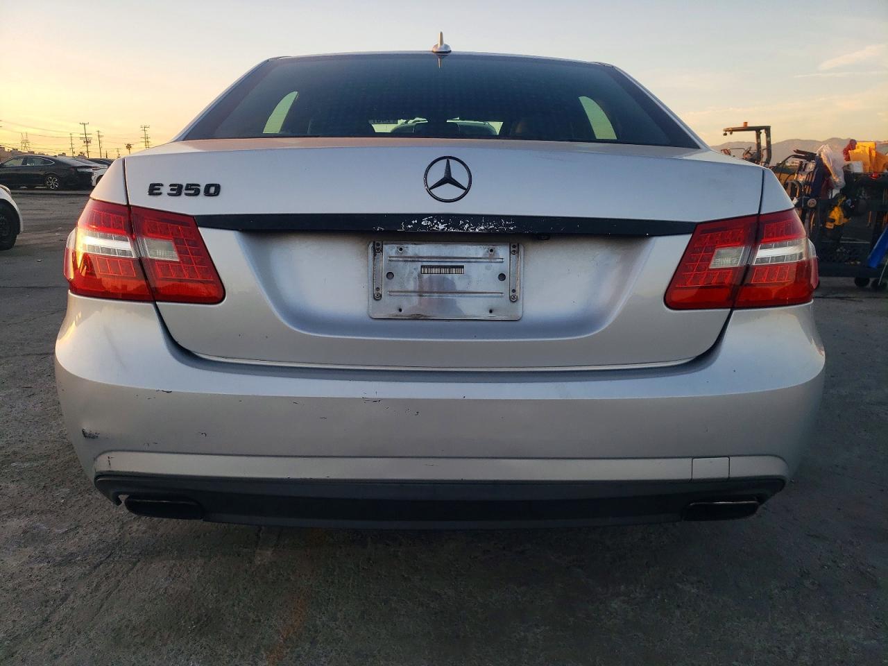 2010 MERCEDES-BENZ E-Class