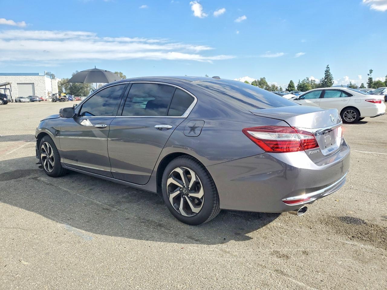 2016 HONDA ACCORD
