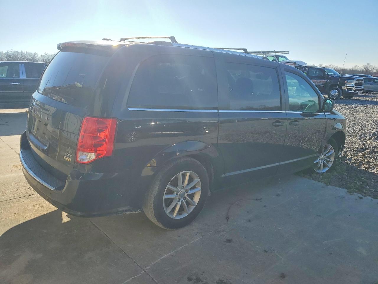 2018 DODGE GRAND CARAVAN