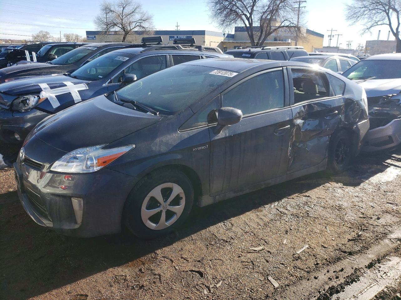 2015 TOYOTA PRIUS