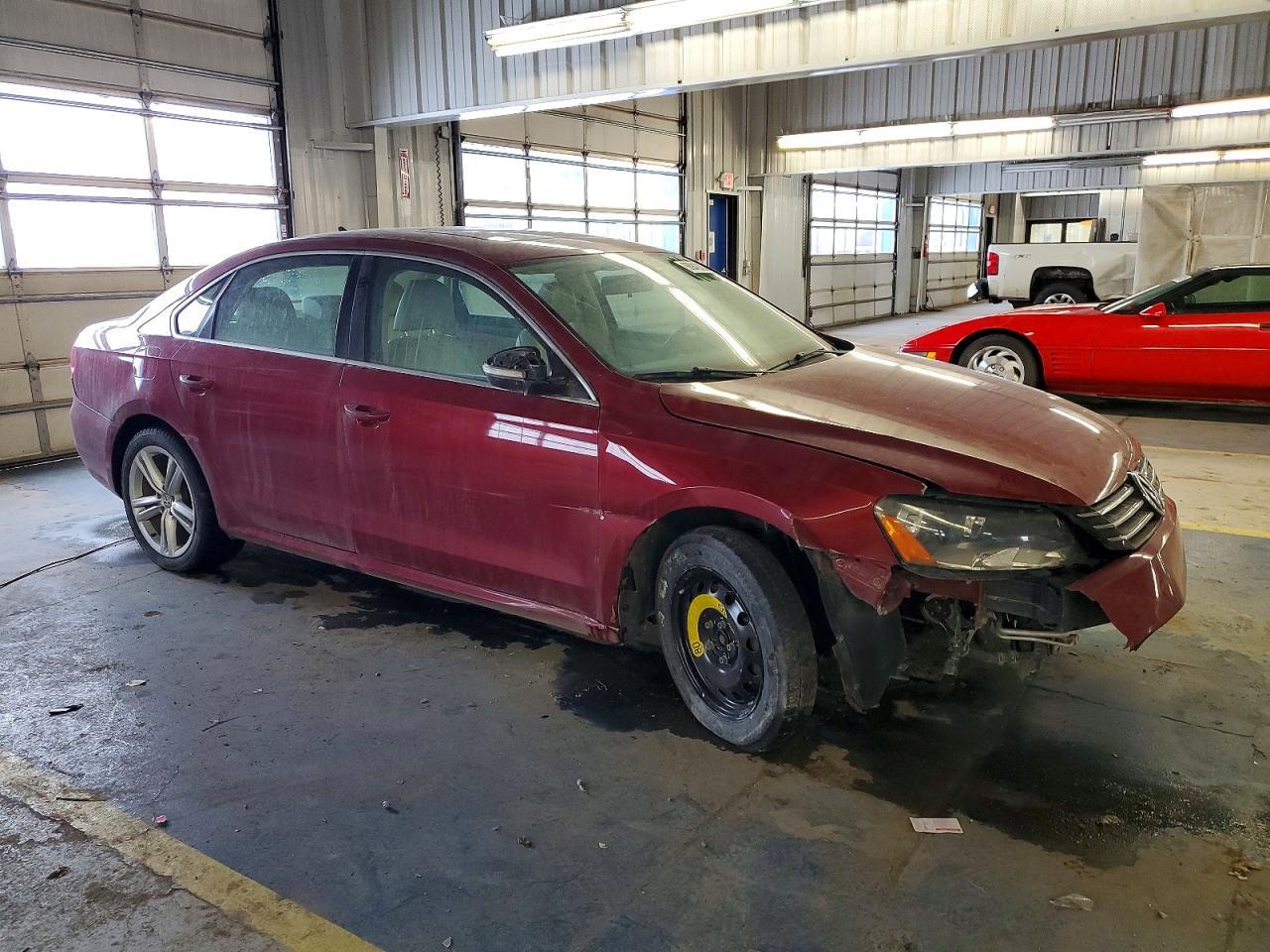 2015 VOLKSWAGEN Passat