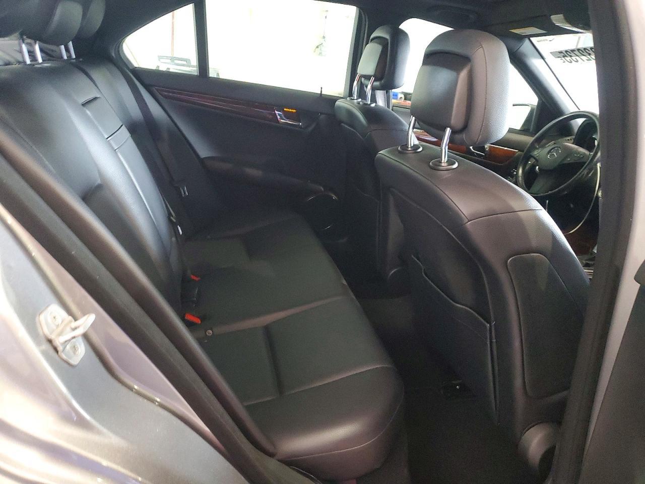 2011 MERCEDES-BENZ C-CLASS