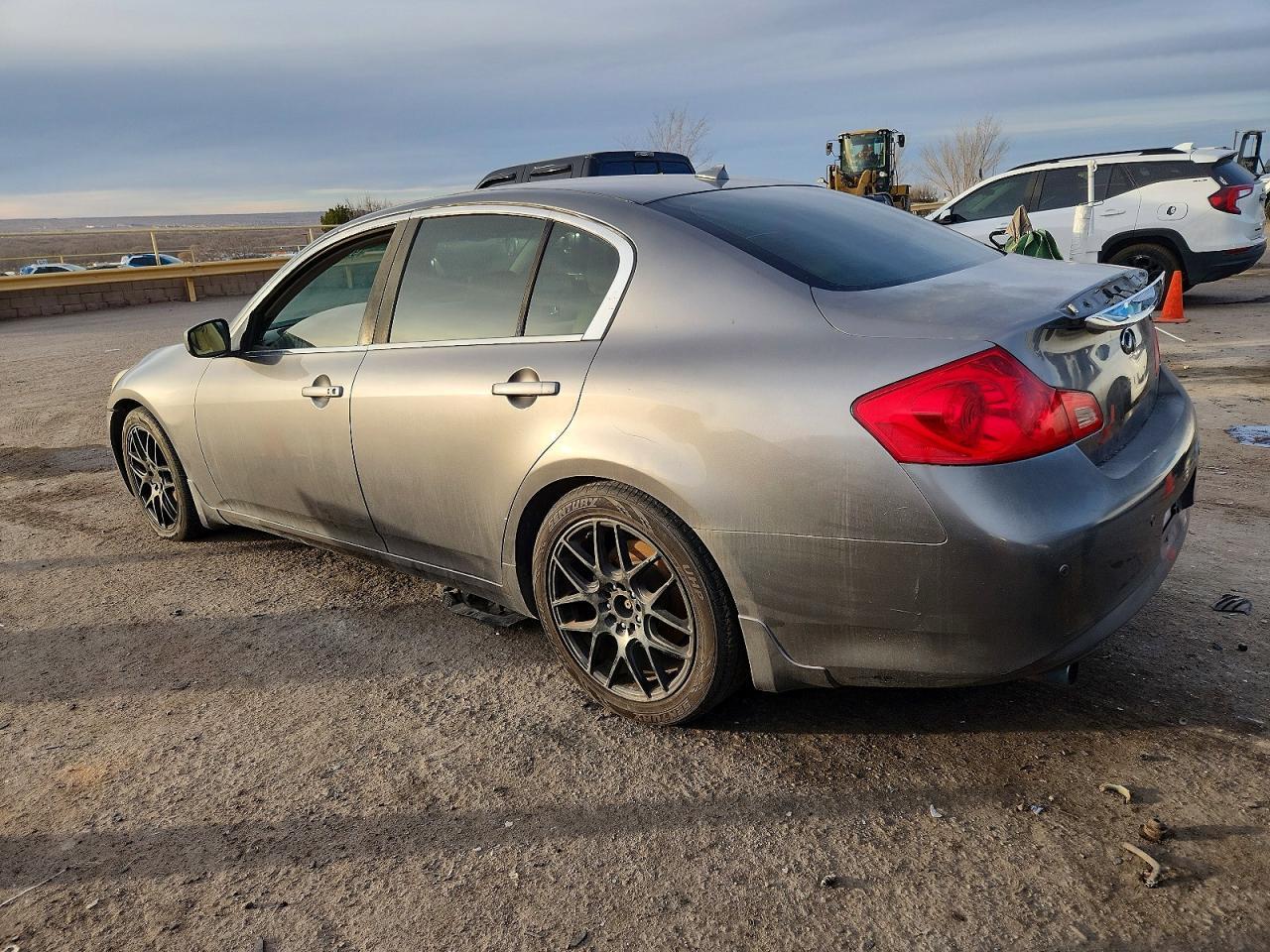2013 INFINITI G37