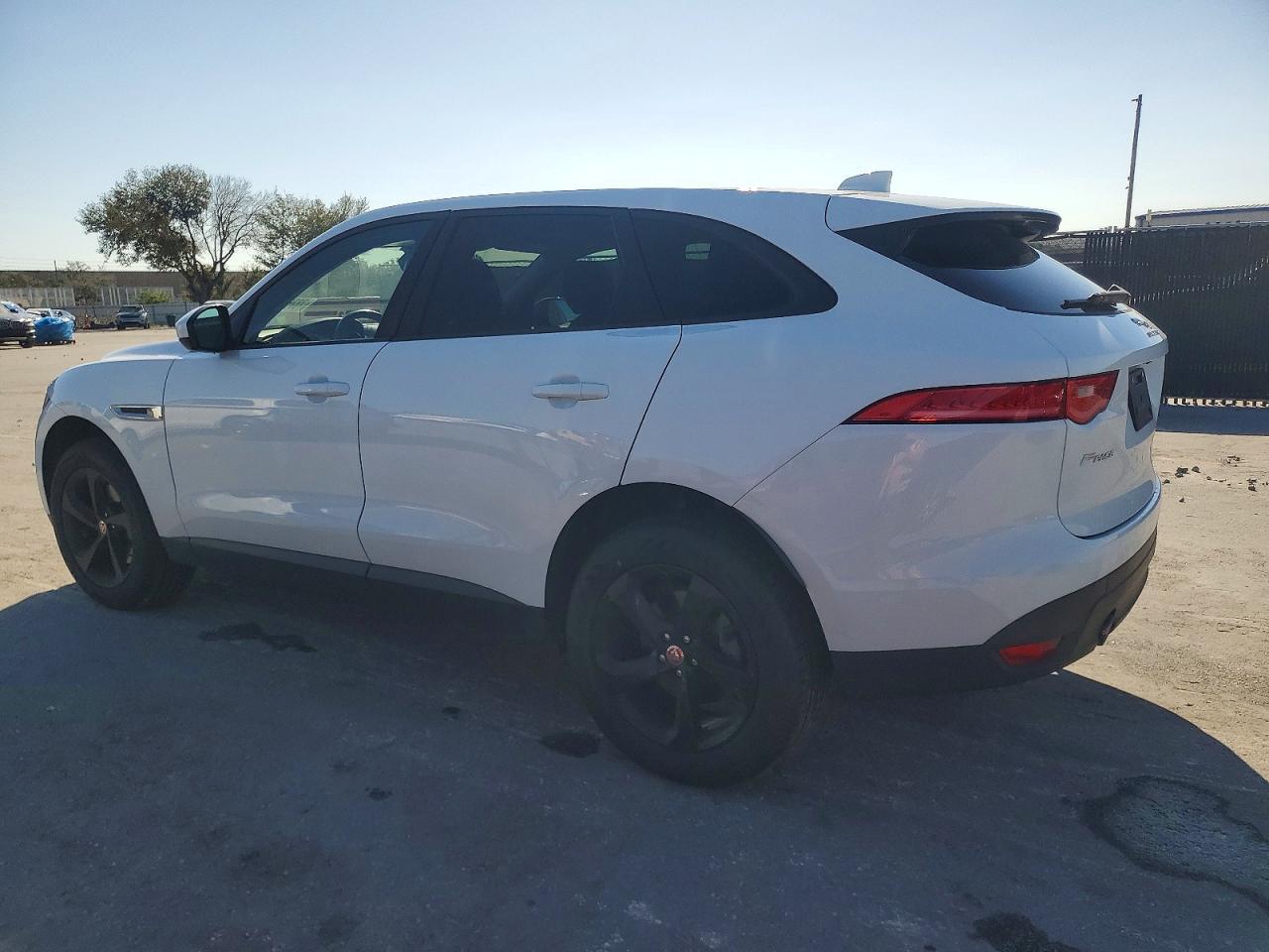2017 JAGUAR F-Pace