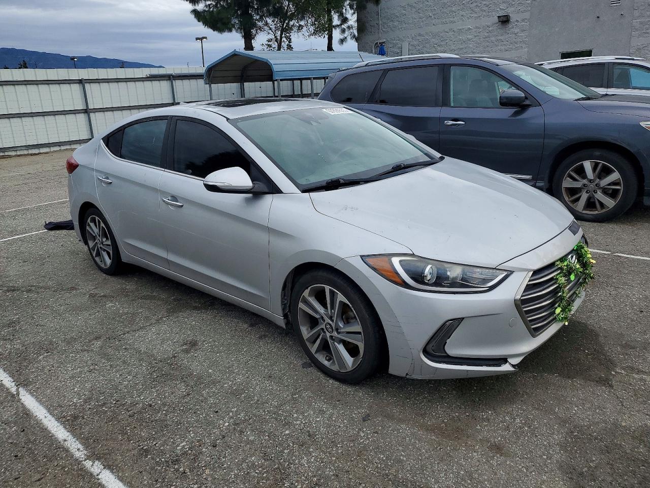 2017 HYUNDAI ELANTRA