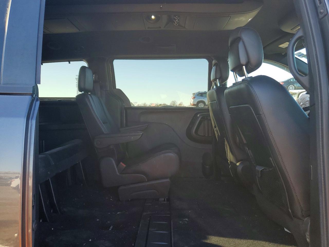 2017 DODGE GRAND CARAVAN