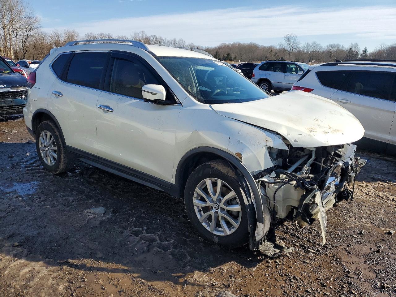 2017 NISSAN ROGUE